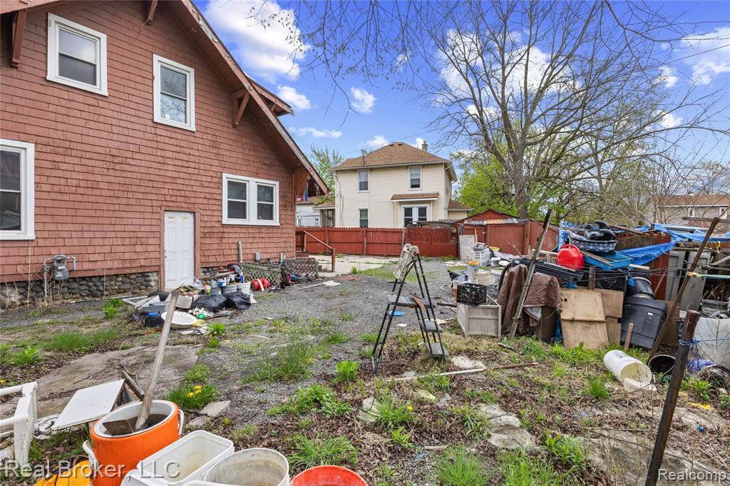 352 N Perry Street, Pontiac, MI 48342 — Photo 5