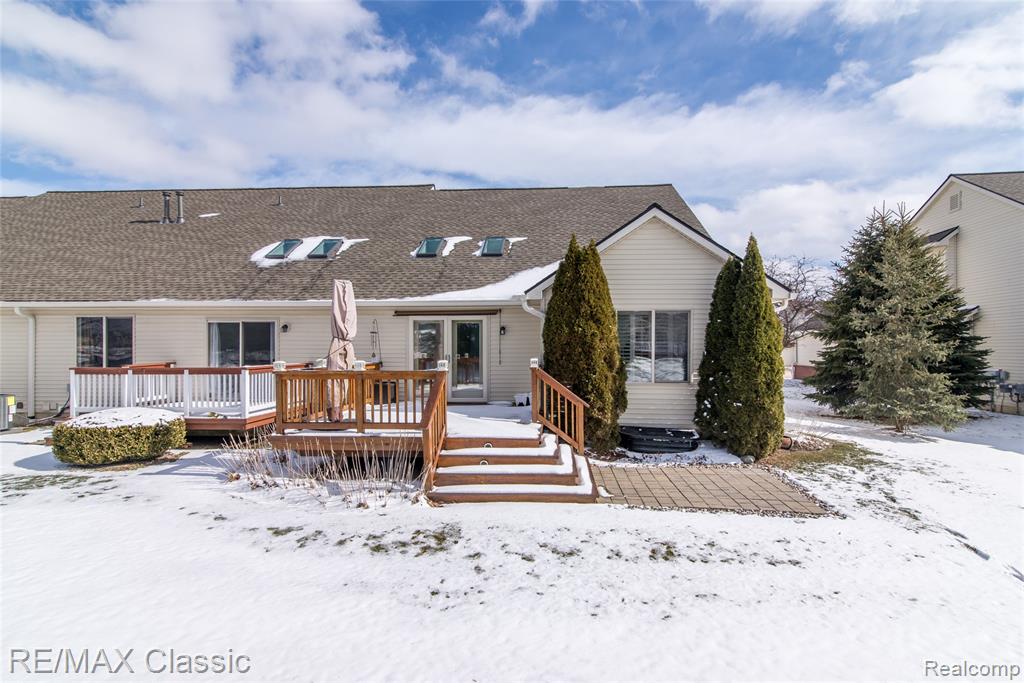 4655 Summer Ridge Drive, 17, Howell, MI 48843 — Photo 13