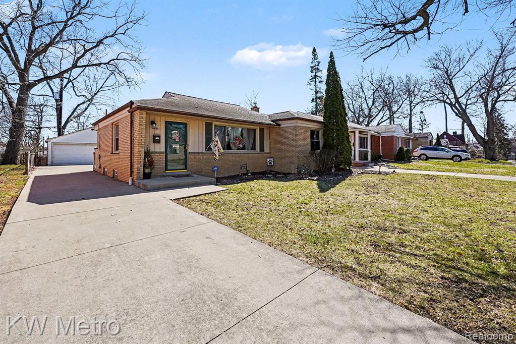 311 Pioneer Drive, Pontiac, MI 48341 — Photo 2