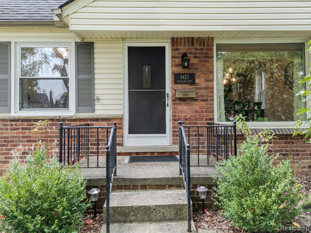 4423 Groveland Avenue, Royal Oak, MI 48073 — Photo 5