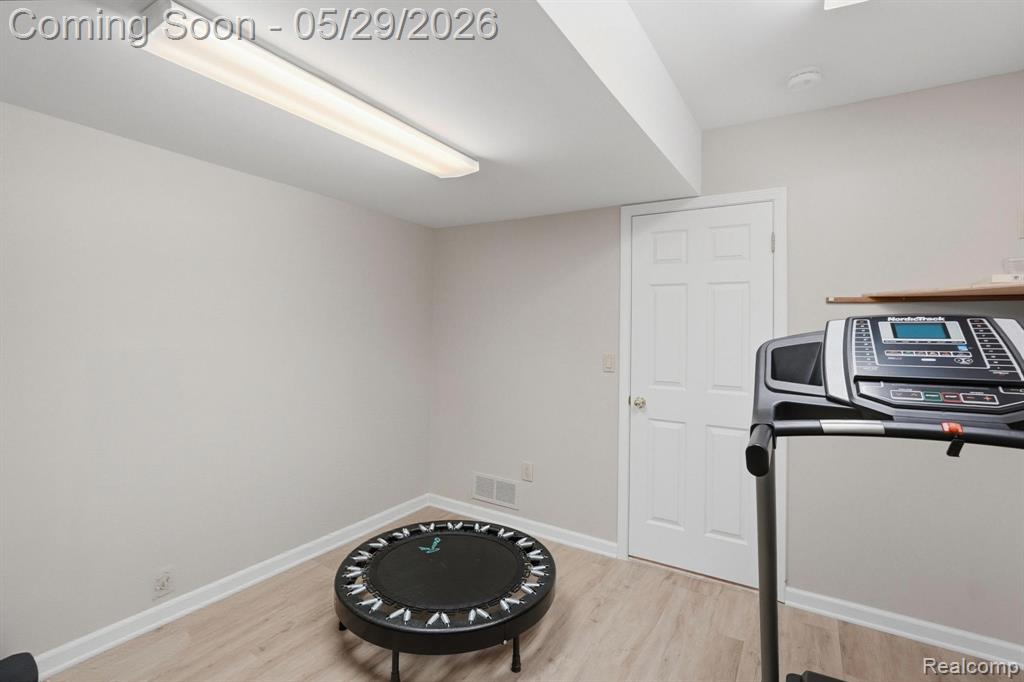 47301 Bramblewood Court, Novi, MI — Photo 16