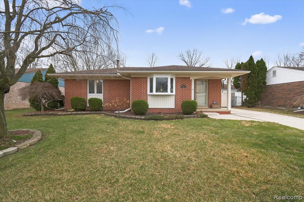 19523 Plumwoode Court, Brownstown, MI 48183 — Photo 5