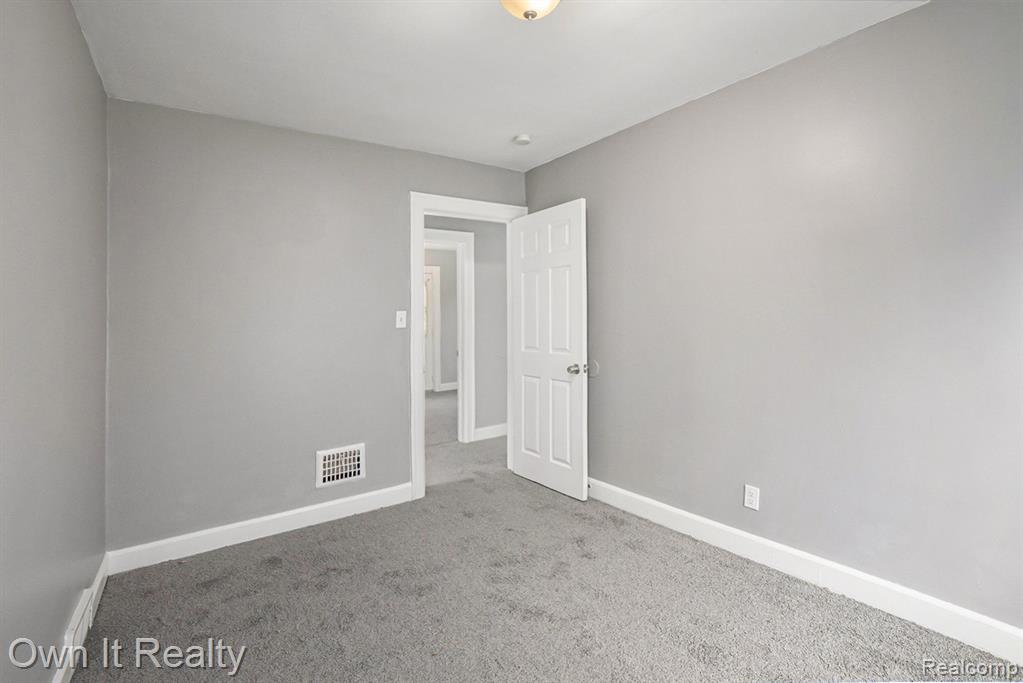 8048 WISCONSIN Street, Detroit, MI 48204 — Photo 17