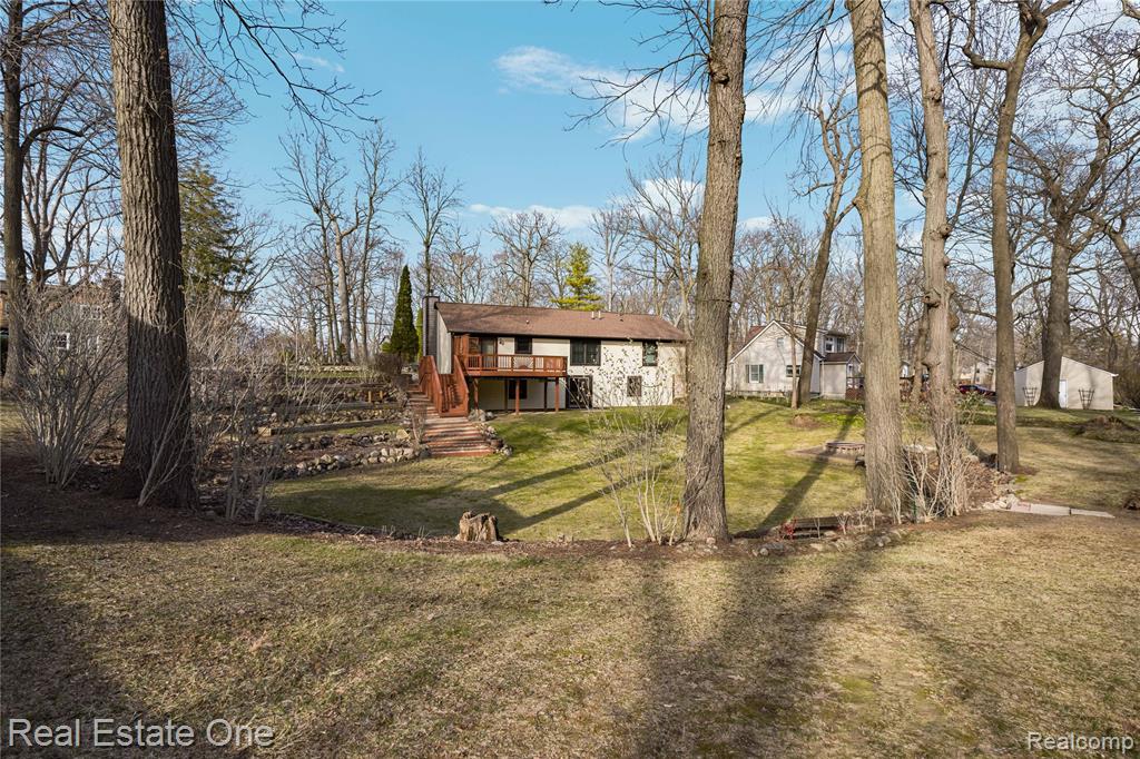 4921 Crestview Drive, Clarkston, MI 48348 — Photo 6