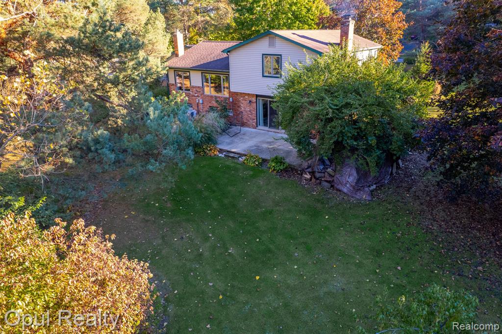5885 Cedar Knoll Drive, Brighton, MI 48116 — Photo 42