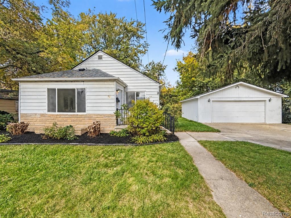 320 Rapid Street, Pontiac, MI 48341