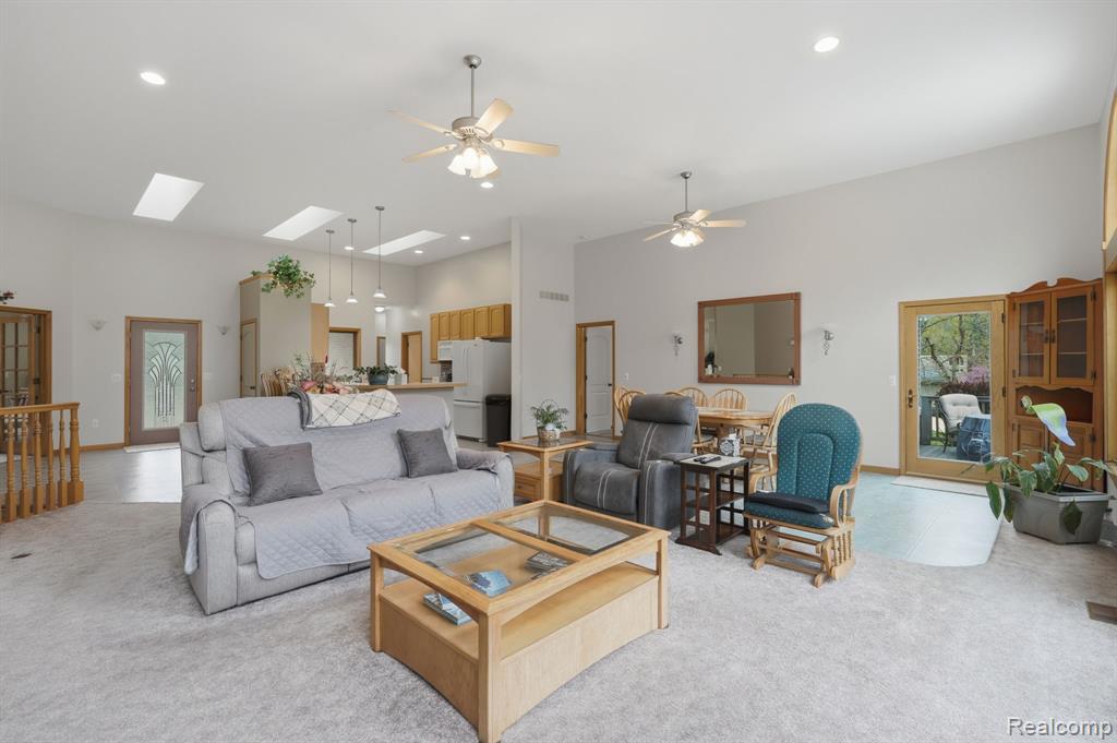 3630 S Shimmons Circle, Auburn Hills, MI 48326 — Photo 17