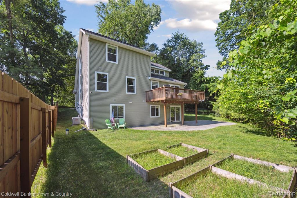 4577 Oaklawn Drive, Pinckney, MI 48169 — Photo 48
