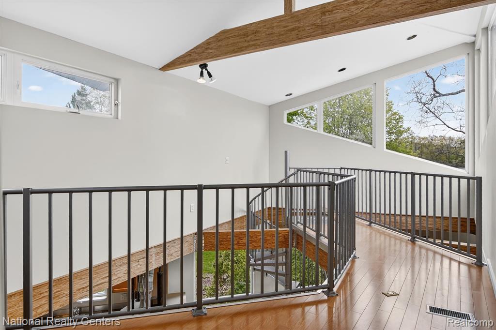 11505 Sunset Boulevard, Pinckney, MI 48169 — Photo 25