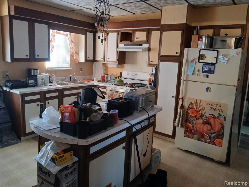4557 Ringle Road, Akron, MI 48701 — Photo 9