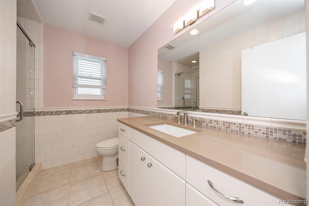 165 WINDING Brook, Commerce Twp, MI 48390 — Photo 16