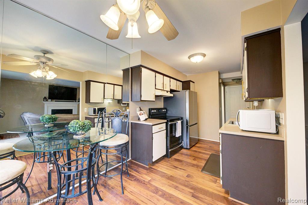 1612 WIMBLEDON Drive, Walled Lake, MI 48390 — Photo 6