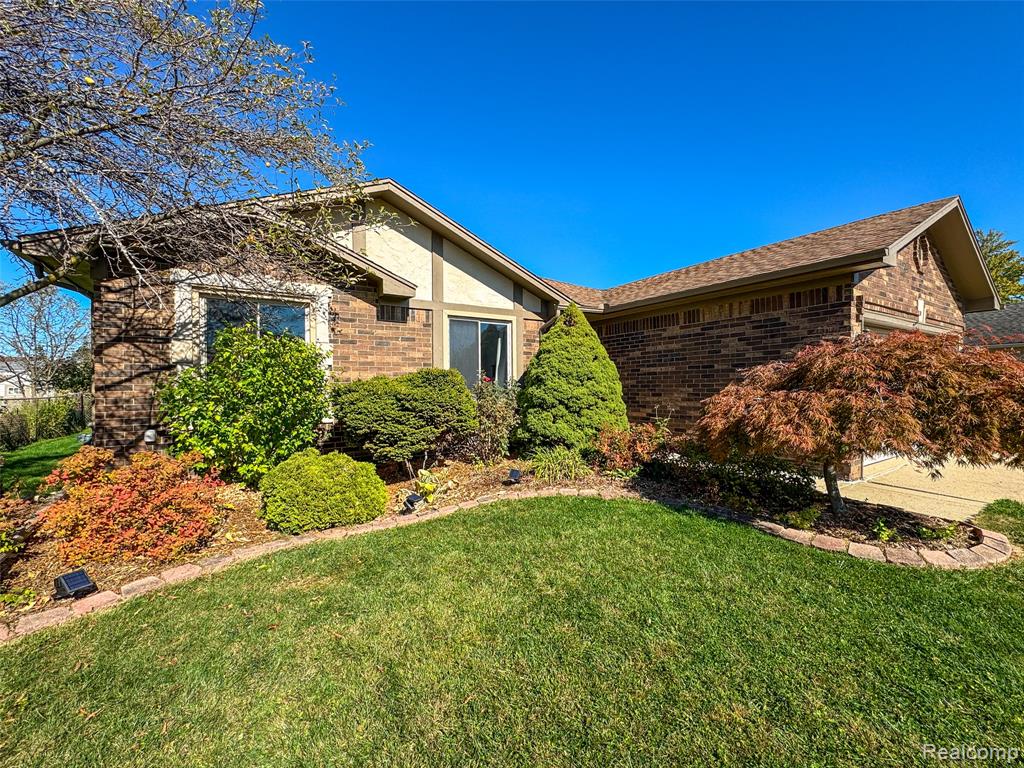 4231 Chris Drive, Sterling Heights, MI 48310 — Photo 3