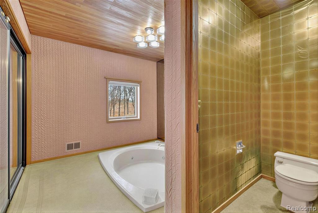 2551 Patterson Lake Road, Pinckney, MI 48169 — Photo 56