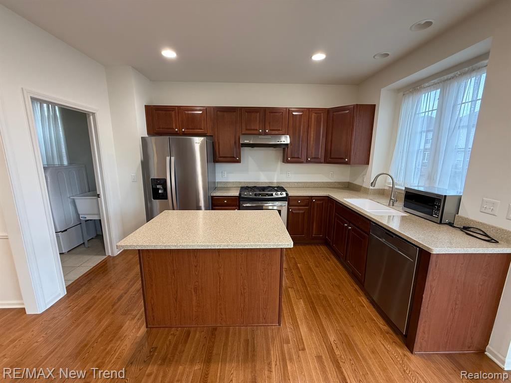 45156 BARTLETT Drive, Novi, MI — Photo 8