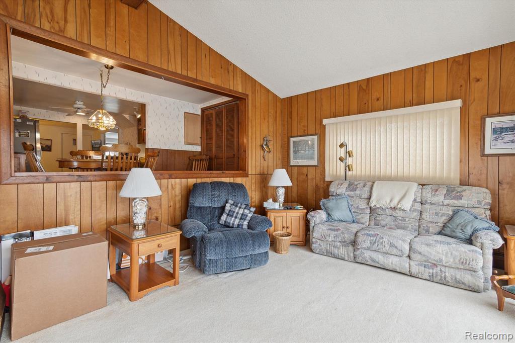630 RUSKIN Drive, Algonac, MI 48001 — Photo 10