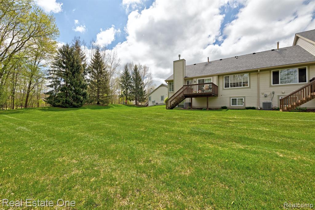 6501 CLUB E, 8, Grand Blanc, MI 48439 — Photo 46