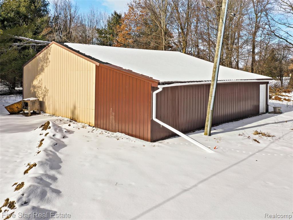 2185 Armond Road, Howell, MI 48855 — Photo 9