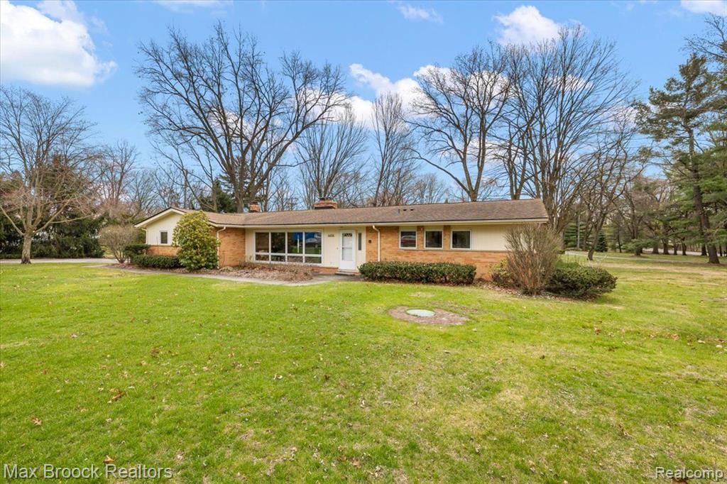6606 VACHON Court, Bloomfield Hills, MI 48301 — Photo 27