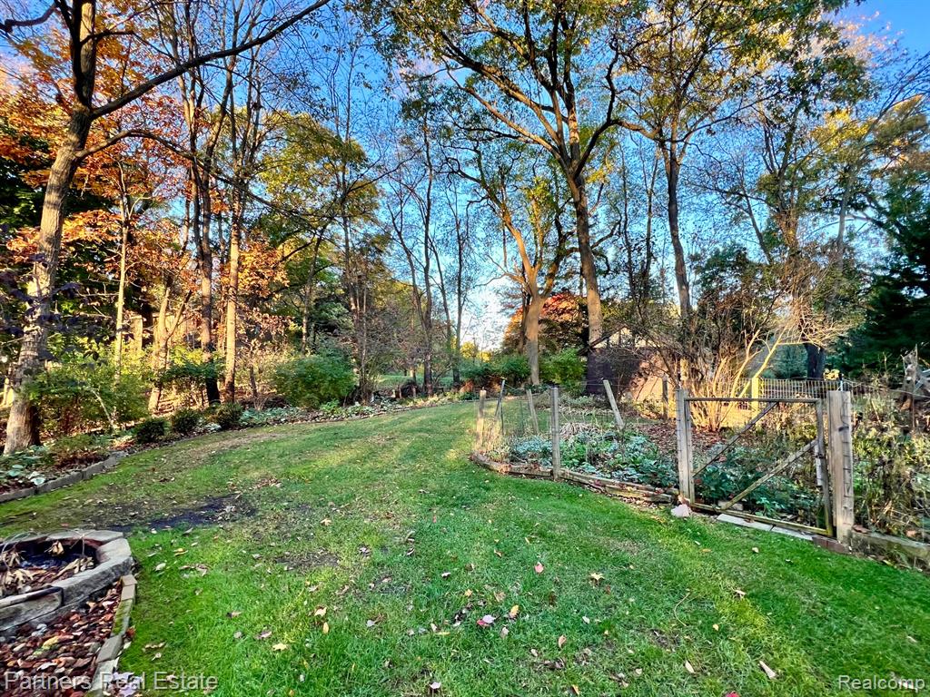 5618 Mountain Road, Brighton, MI 48116 — Photo 50