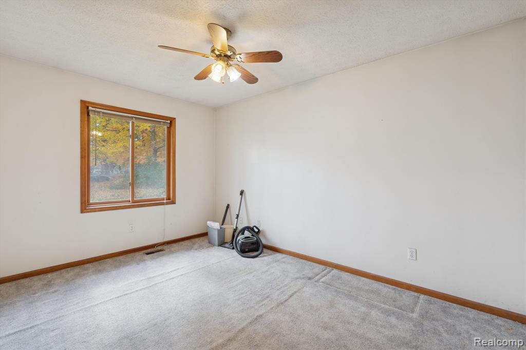 5920 W Coon Lake Road, Howell, MI 48843 — Photo 26
