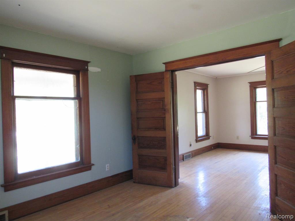 695 W Cass Avenue Road, Bay City, MI 48708 — Photo 8