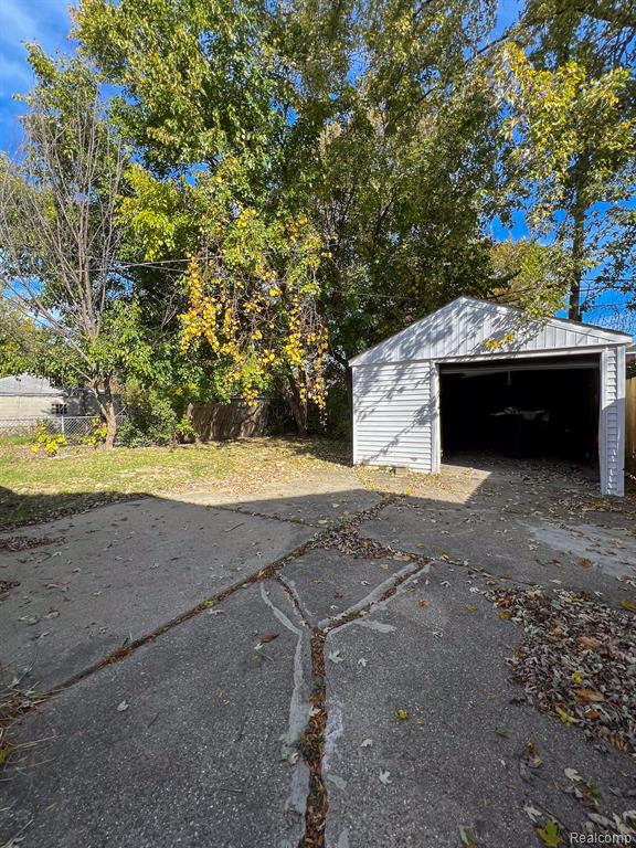 5566 LAKEVIEW Street, Detroit, MI 48213 — Photo 26