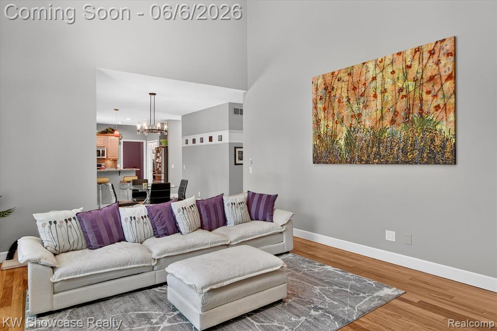 6220 Whispering Meadows Drive, White Lake, MI 48383 — Photo 9