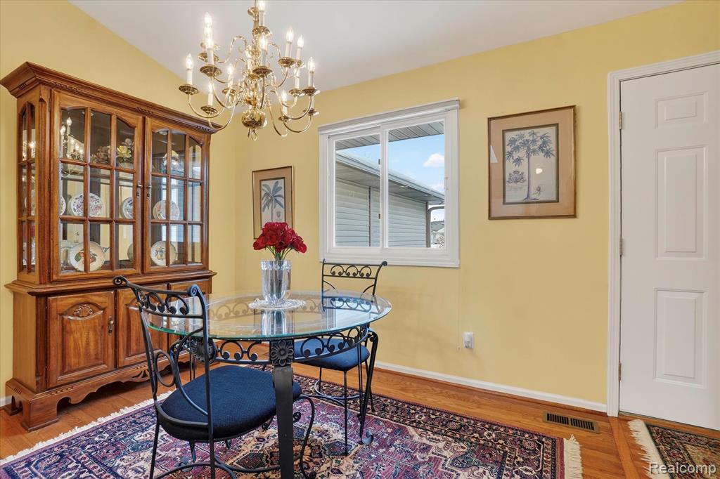 174 Addison Circle, 19, Fowlerville, MI 48836 — Photo 4