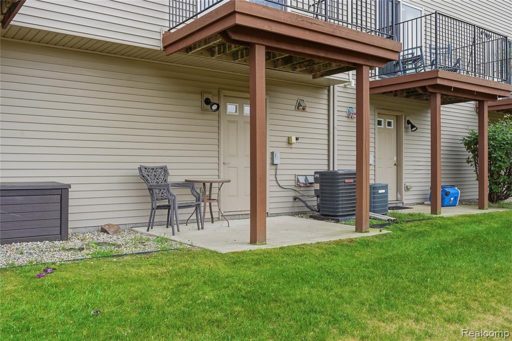 2138 Knotty Pine Trail, Howell, MI 48855 — Photo 27