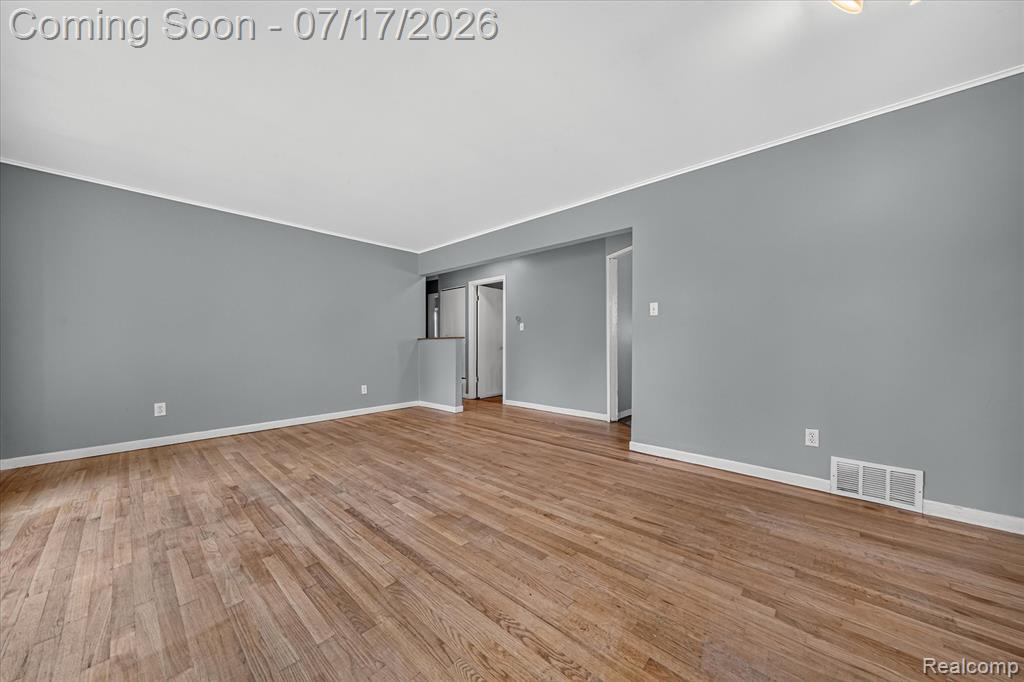 903 Bernie Lane, Madison Heights, MI 48071 — Photo 4