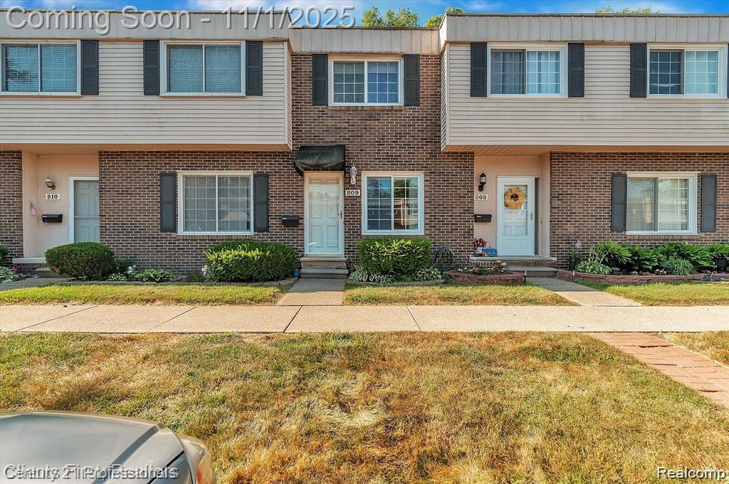 809 Estrada Drive, Belleville, MI 48111 — front exterior