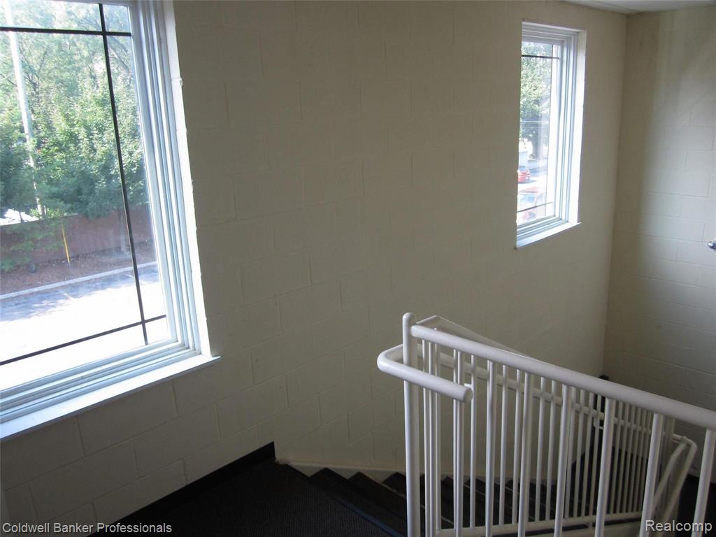 614 E Eleven Mile Road, Royal Oak, MI 48067 — Photo 30