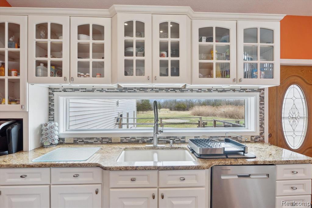 4434 N JENNINGS Road, Flint, MI 48504 — Photo 36
