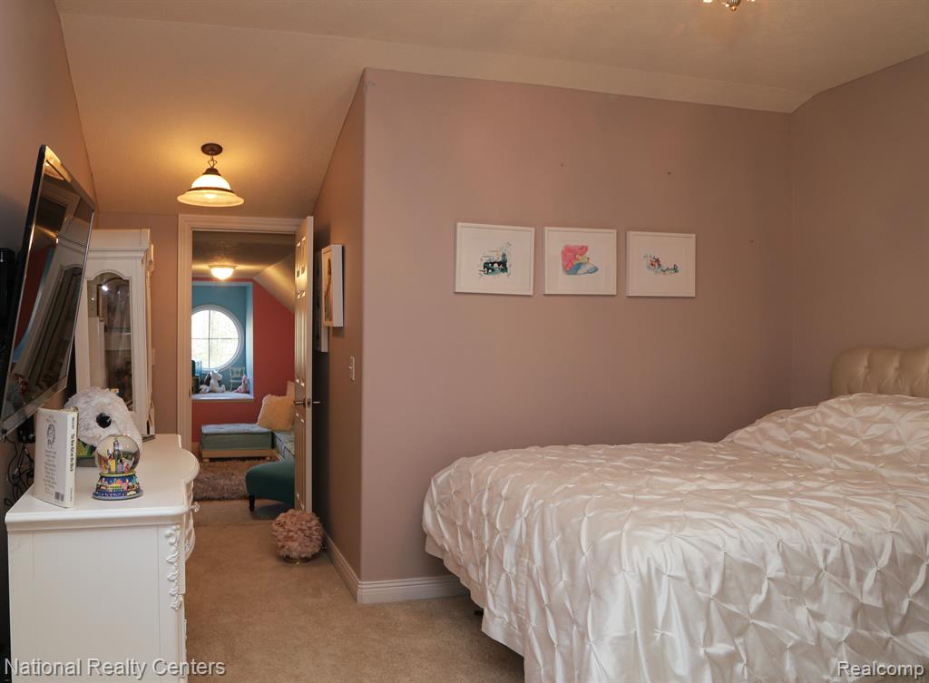 4888 INDIAN CREEK Drive, Jackson, MI 49201 — Photo 33