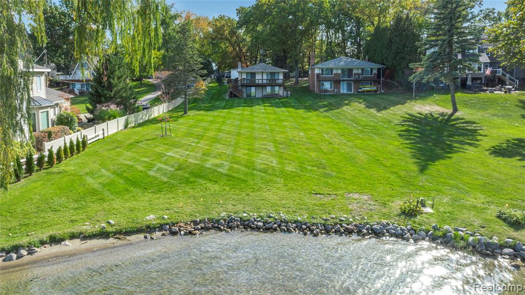 9510 Beechcrest Street, White Lake, MI — Photo 42
