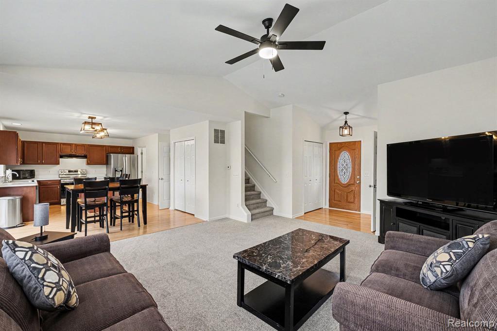 10068 Scenic Ridge Boulevard, Holly, MI 48442 — Photo 5