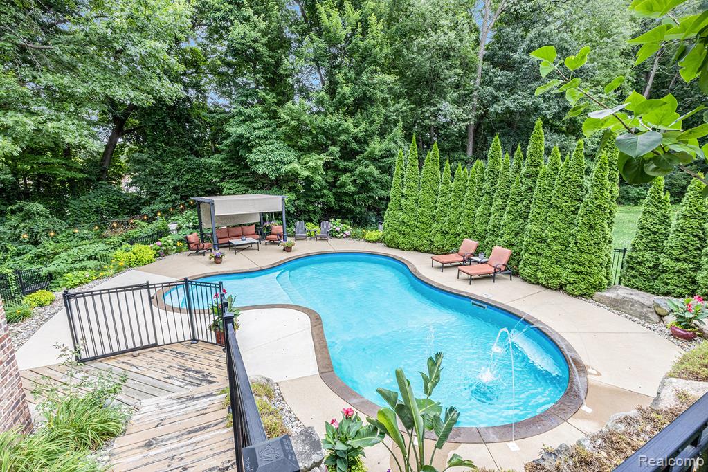 9780 Oak Valley Drive, Clarkston, MI 48348 — Photo 32