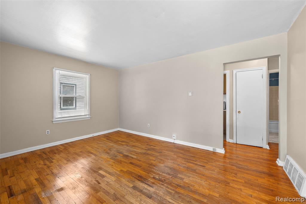 7490 Lamphere, Redford, MI 48239 — Photo 13