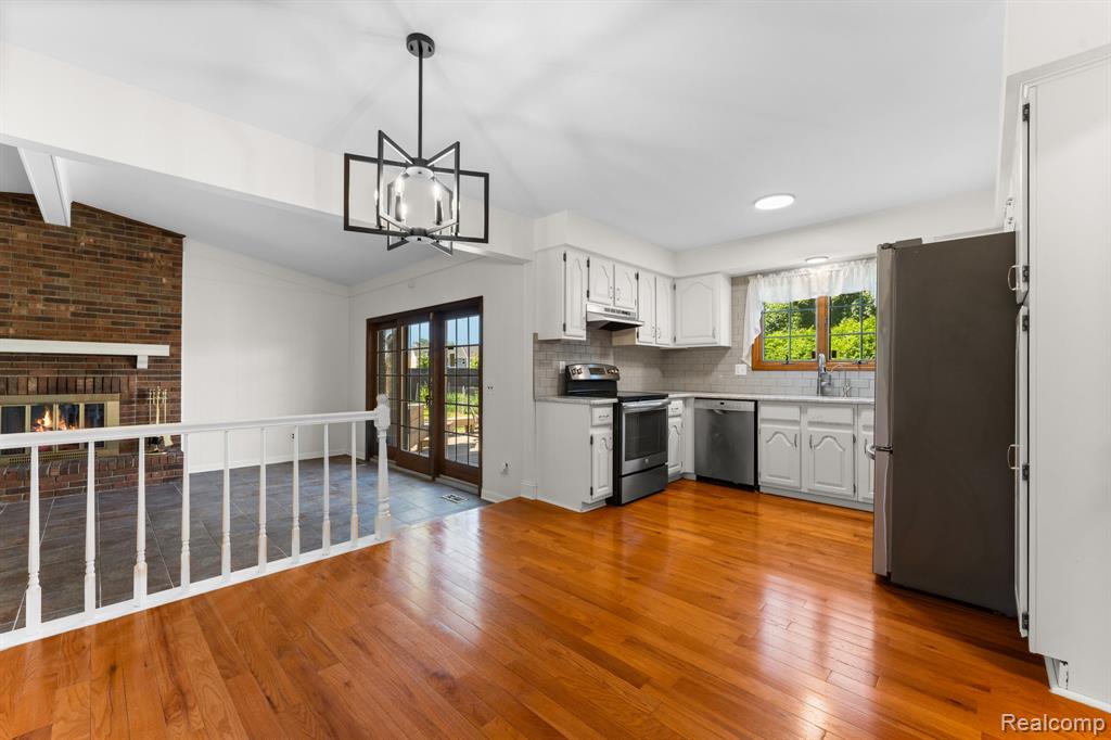 11203 Waverly Drive, Plymouth, MI 48170 — Photo 10