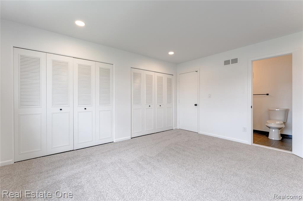801 W Long Lake Road, 4, Bloomfield Hills, MI 48302 — Photo 17