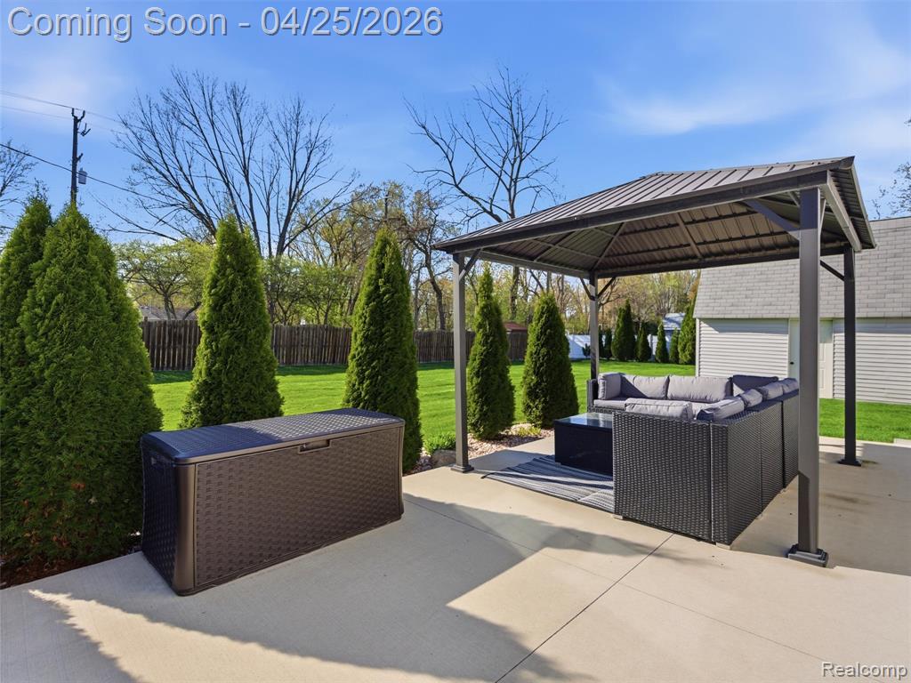 39001 Chartier Street, Harrison Township, MI — Photo 50