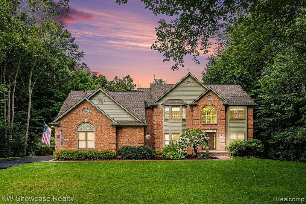 6060 Rosewood Parkway, White Lake, MI 48383 — front exterior