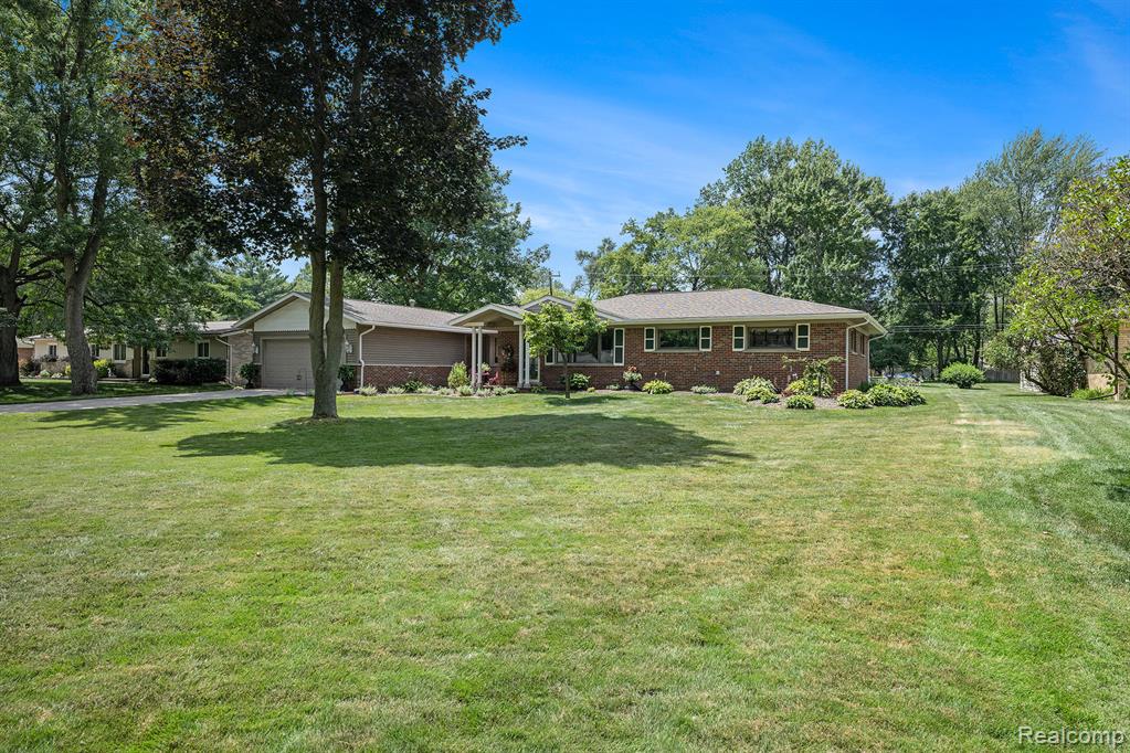 53321 Suzanne Avenue, Shelby Twp, MI 48316 — Photo 3