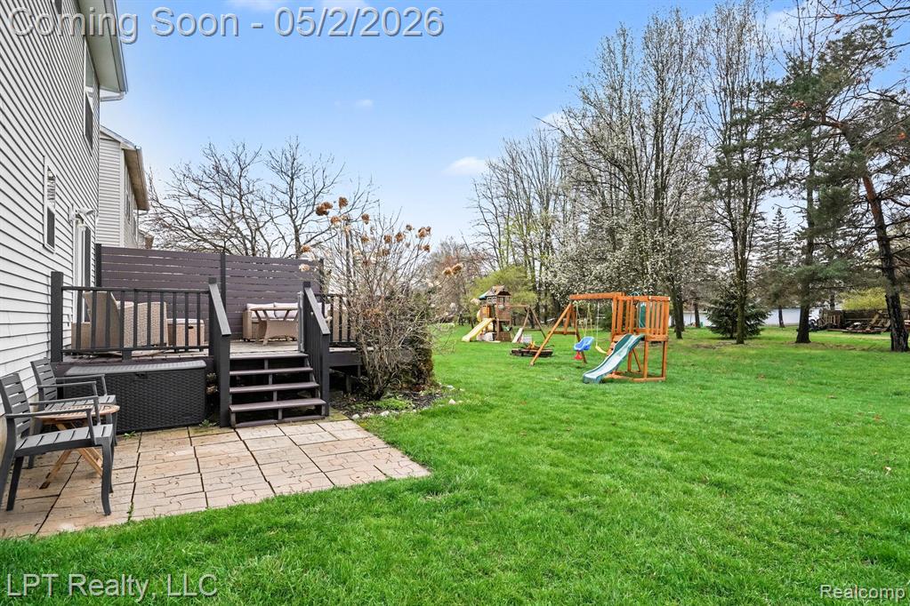 406 Mill Pond Drive, Fenton, MI 48430 — Photo 21