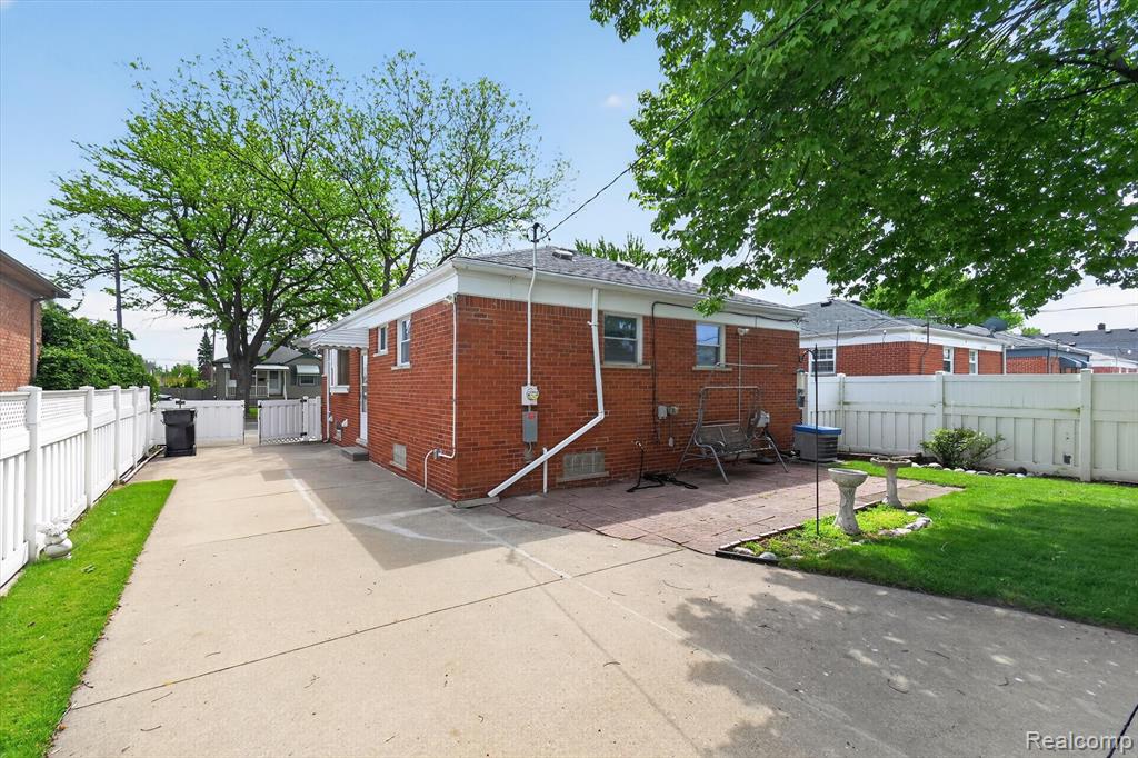 848 7th Street, Wyandotte, MI 48192 — Photo 27