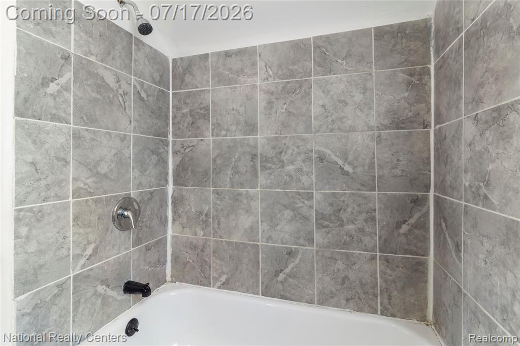 9281 Boleyn Street, Detroit, MI 48224 — Photo 30