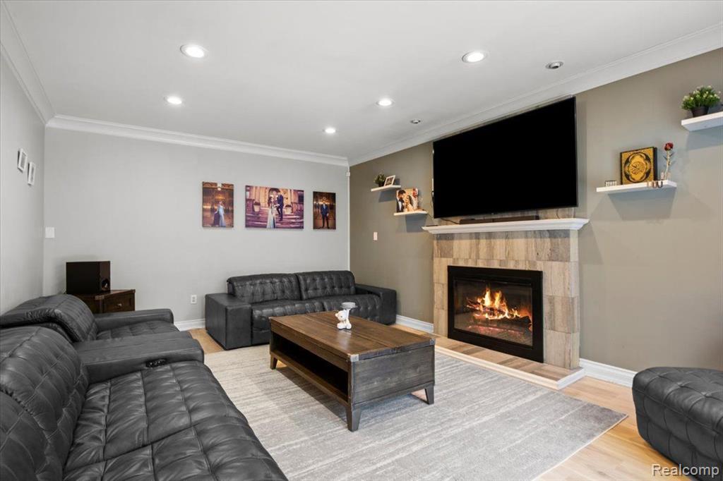 39663 WALES Street, Canton, MI 48188 — Photo 15