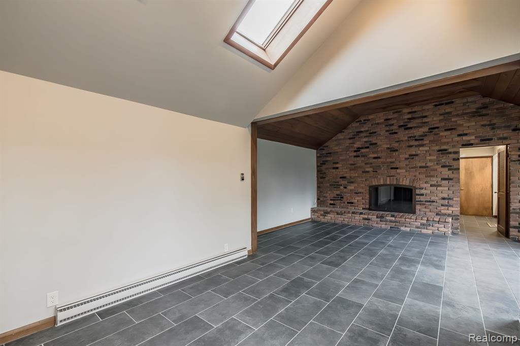 9149 LONGCROFT Drive, White Lake, MI — Photo 23