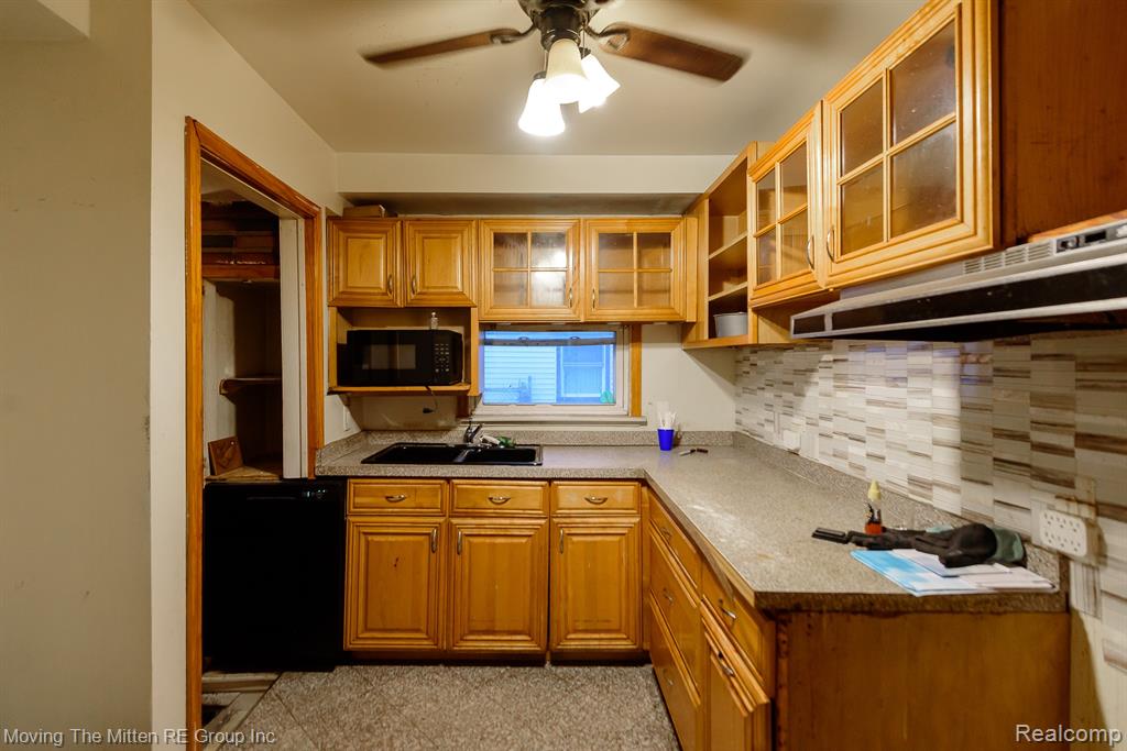 2955 S Dartmouth Street, Detroit, MI 48217 — Photo 7